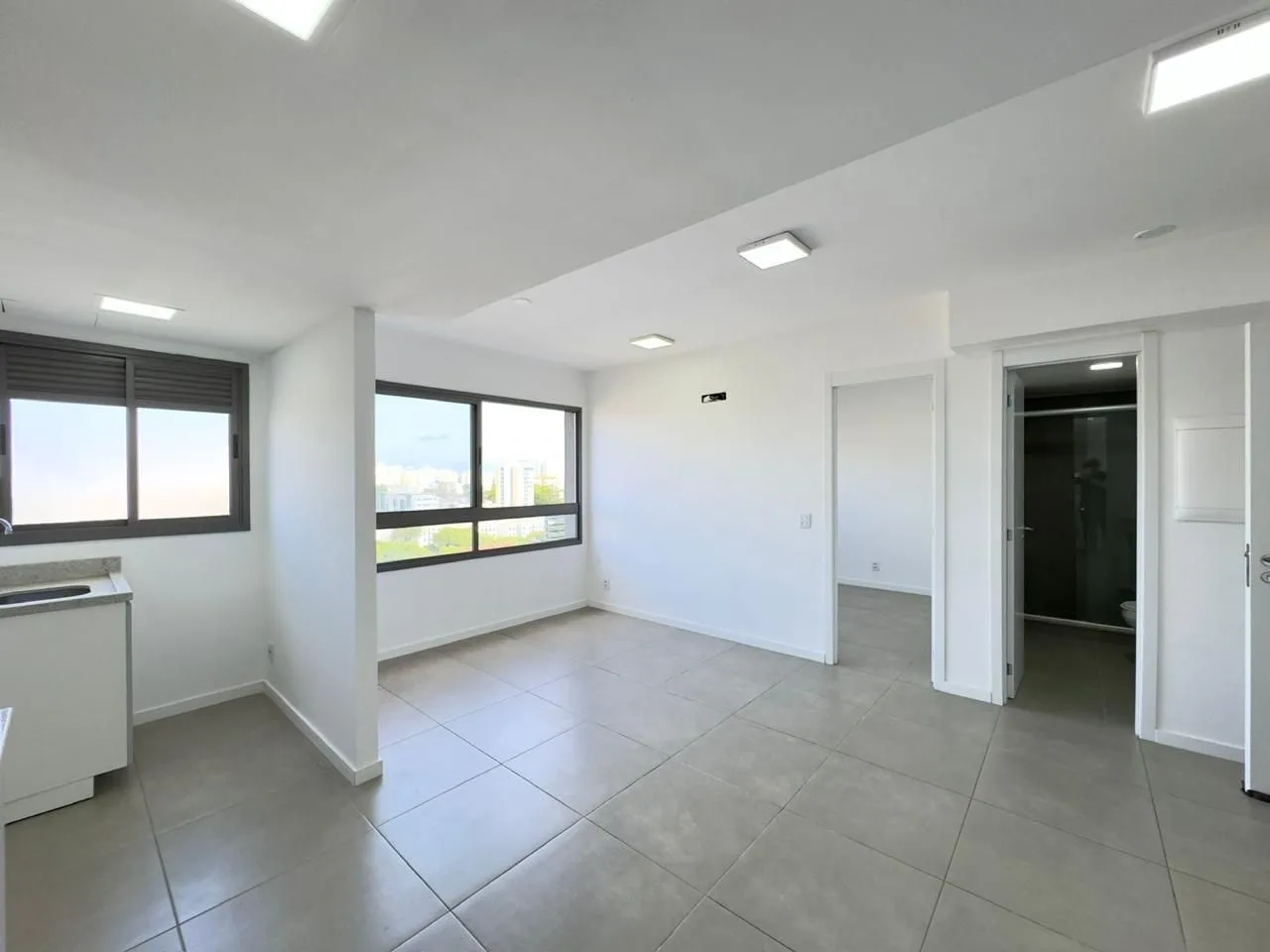 Imagem Apartamento à venda em Porto Alegre, Vila Jardim, com 1 quarto, 46m2