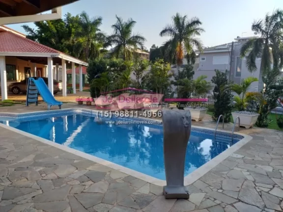 Imagem Belíssima casa em condomínio de alto Padrão