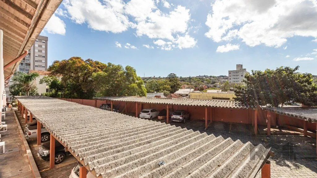 Imagem Casa em condomínio de 109m² - 3 dormitórios, 1 suíte e 1 vaga no bairro Teresópolis