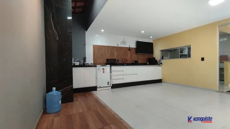 Imagem VENDO CASA DE 3/4 EM CONDOMINIO - SIM