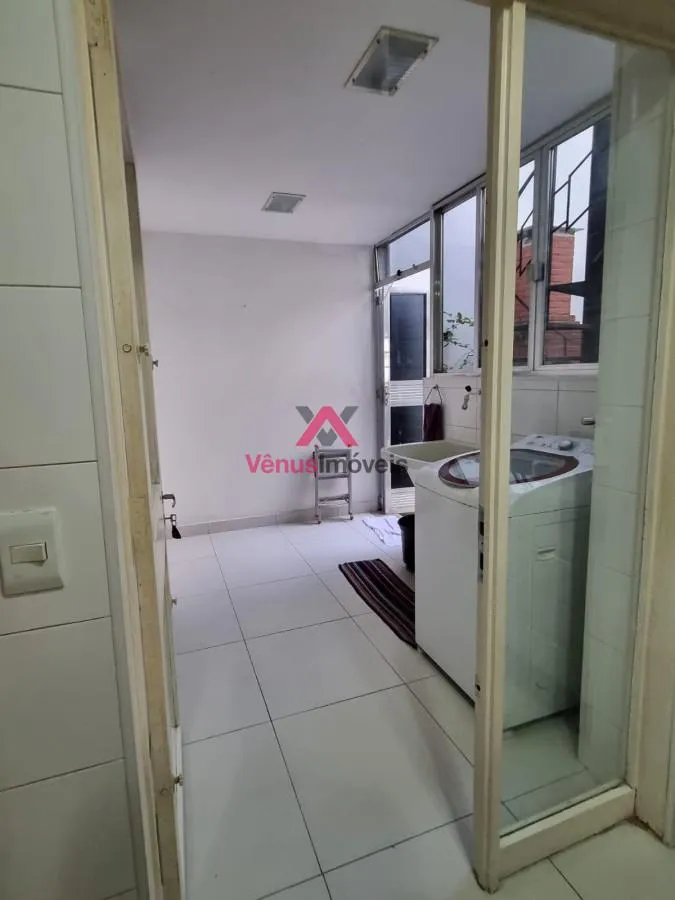 Imagem Casa em Condomínio para Venda em Rio de Janeiro, Campo Grande, 3 dormitórios, 1 suíte, 3 banheiros, 2 vagas
