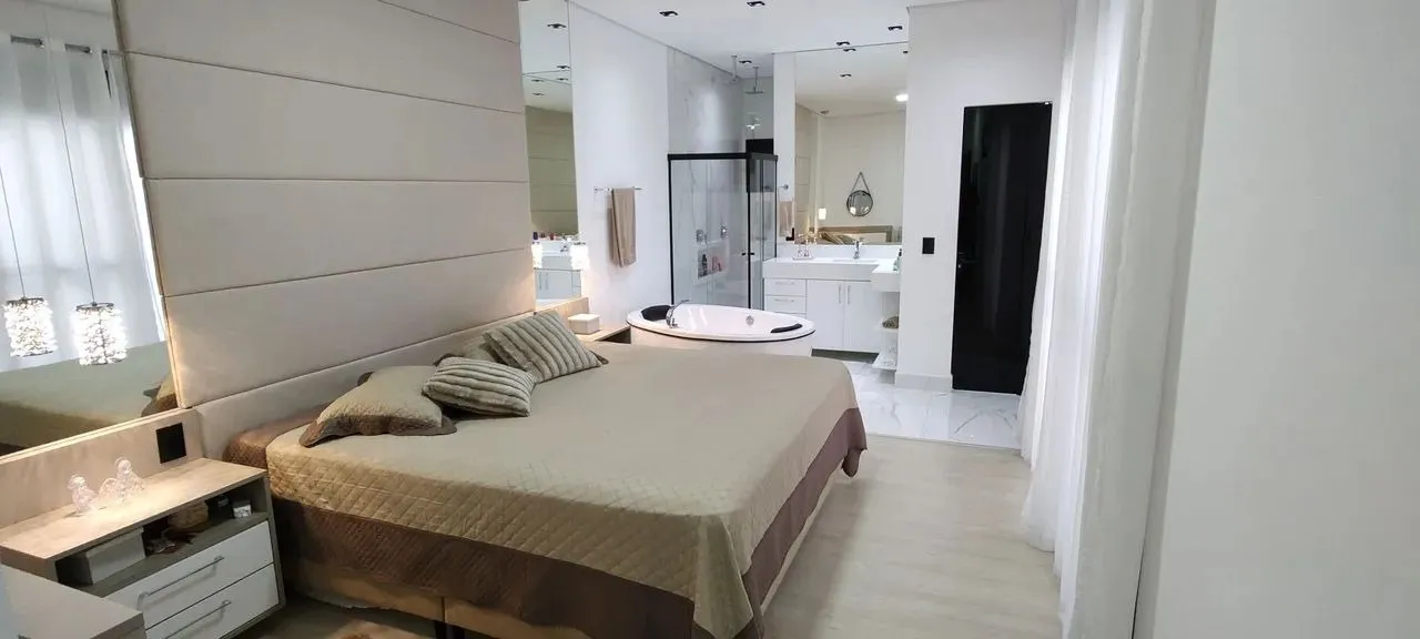 Imagem Imóvel de luxo em condomínio: Casa de 4 quartos e 3 suítes no Jd. Villagio Milano, Sorocaba-SP. 260m², 3 salas, 5 banheiros, 4 vagas.