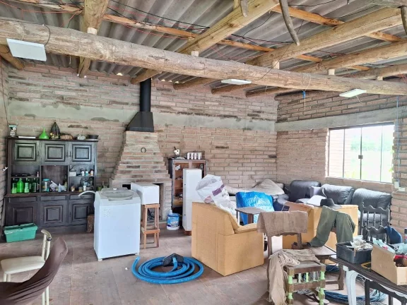 Imagem EXCELENTE!!! Sitio com 2 Ha. Casa, Salão de Festas, Piscina, Águas Claras