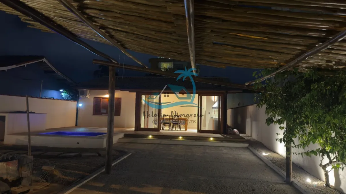 Imagem Casa térrea a venda no melhor bairro de Ubatuba, Barra da Lagoa, próximo à rua Guarani.