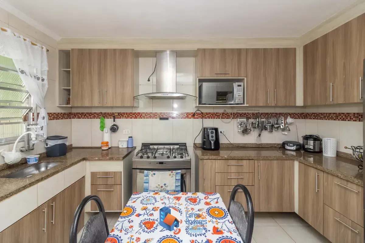 Imagem Sobrado para venda em Jardim Maracanã com 4 quartos, 180m²