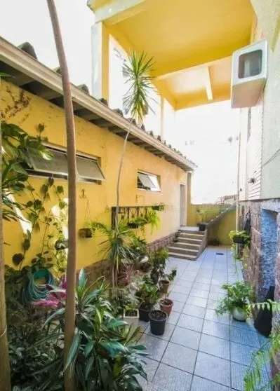 Imagem Casa sobrado no Petrópolis com 7 dormitórios e 4 vagas
