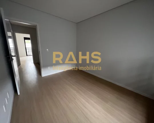 Imagem SOBRADO GEMINADO no AMÉRICA lateral da João Colin Lindo Geminado com 3 Suites na parte superior Pa...