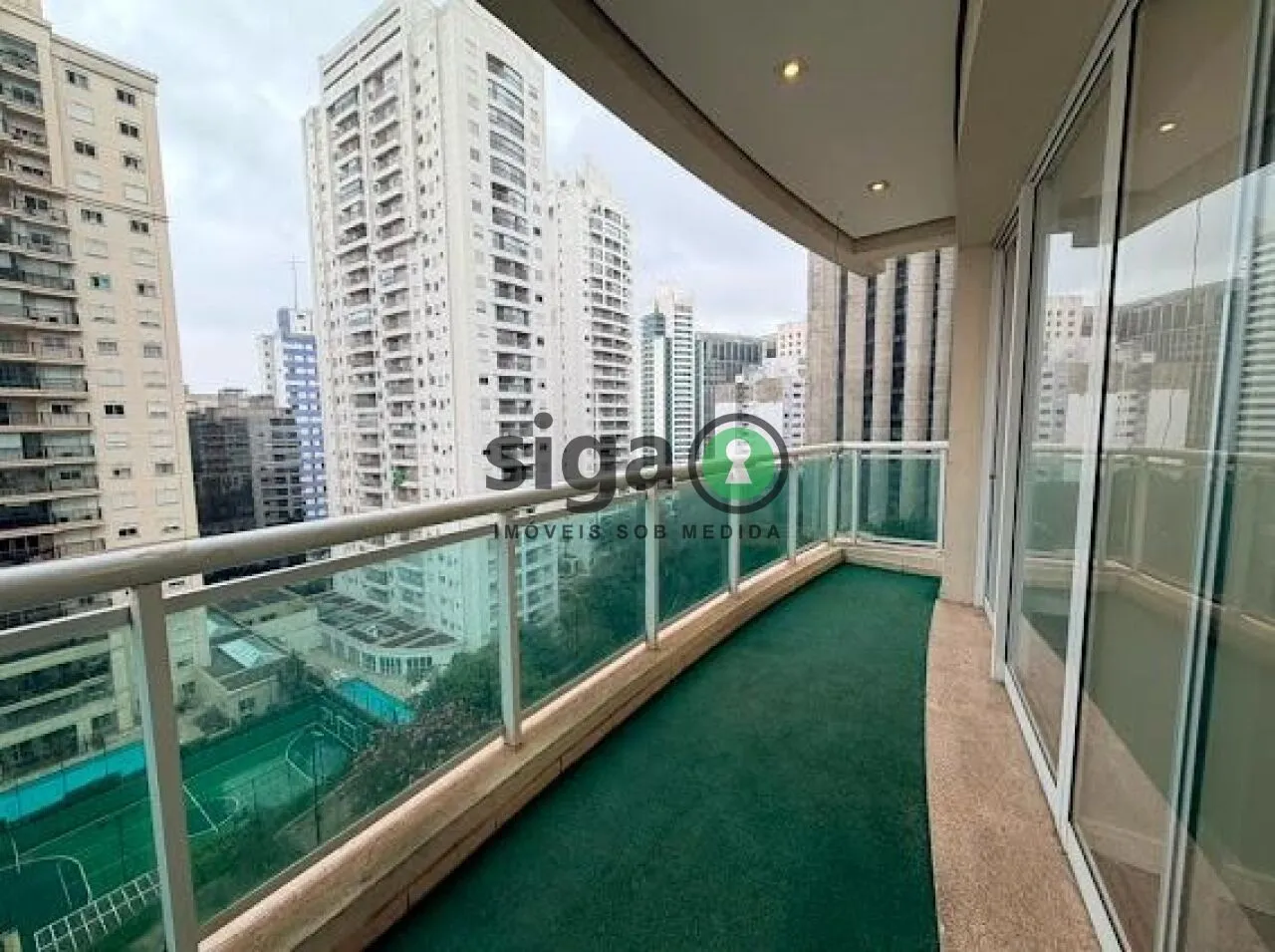 Imagem Conjunto Comercial a Venda e Locação em Cerqueira César com 153m², Sem mobília.