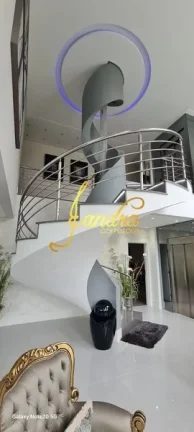 Imagem Sobrado triplex com 05 suítes mobiliado e decorado