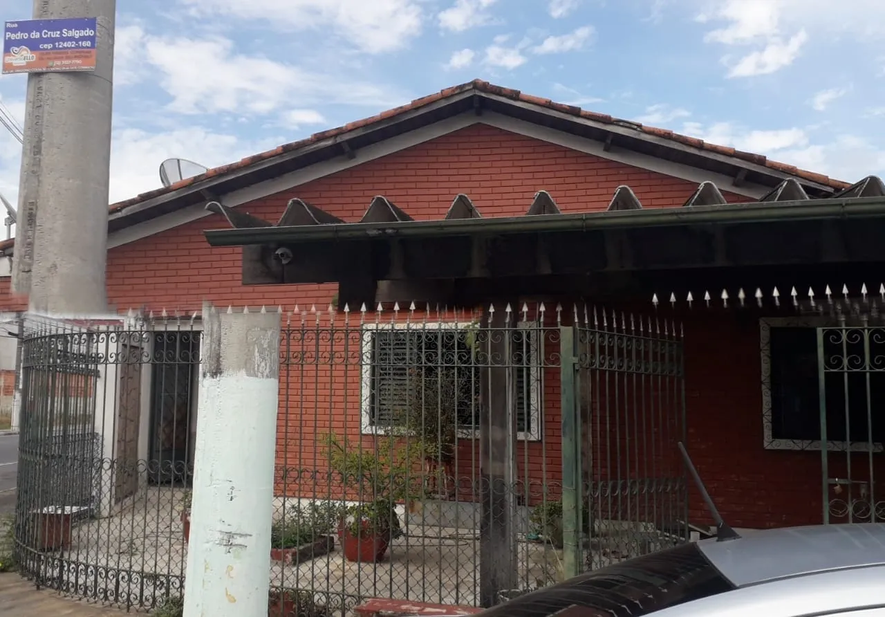 Foto do imóvel Casa à venda 4 Quartos, 2 Suites, 4 Vagas, 295M², Crispim, Pindamonhangaba - SP