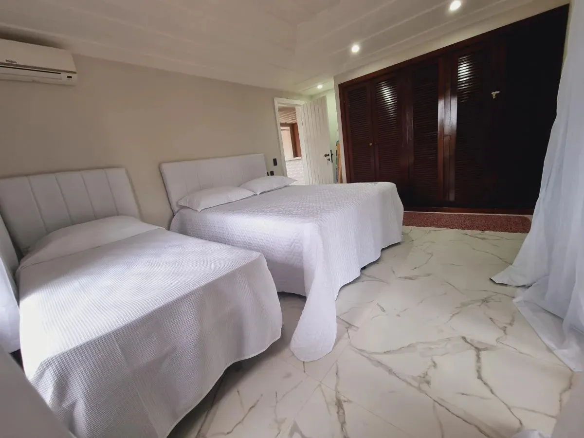 Imagem Casa para Venda em Armação dos Búzios / RJ no bairro Ferradura