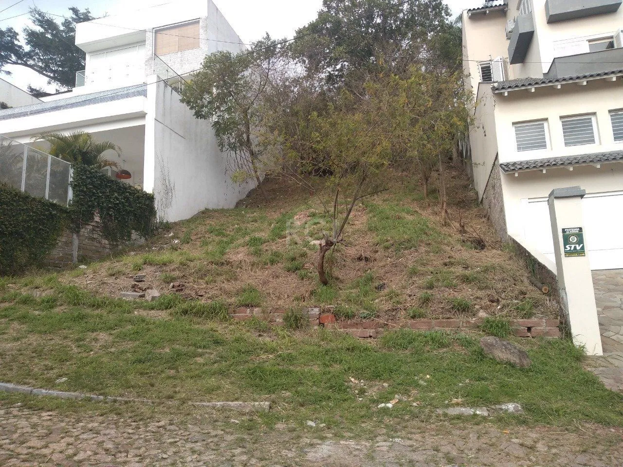 Imagem Terreno em Condominio para Venda - 468m², 0 dormitórios, Nonoai, Porto Alegre
