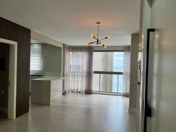 Imagem Apartamento quadra mar com 3 suítes e 2 vagas de garagem em Itapema/SC