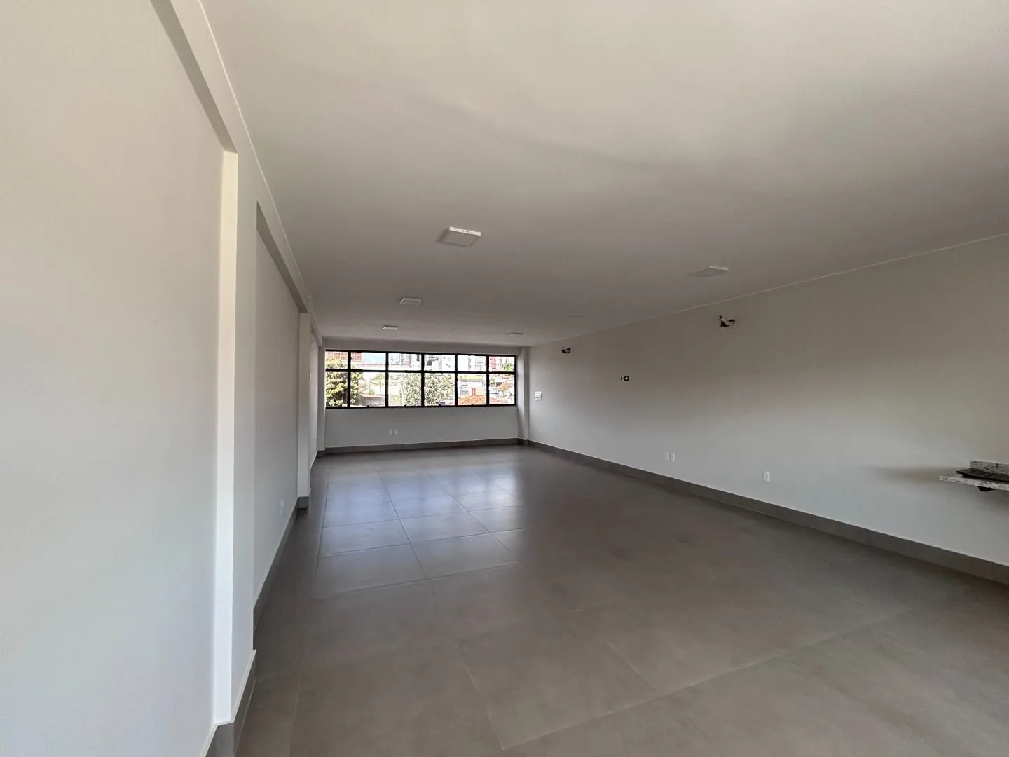 Imagem Sala para alugar, 76 m² por R$ 3.670,00/mês - Centro - Patos de Minas/MG