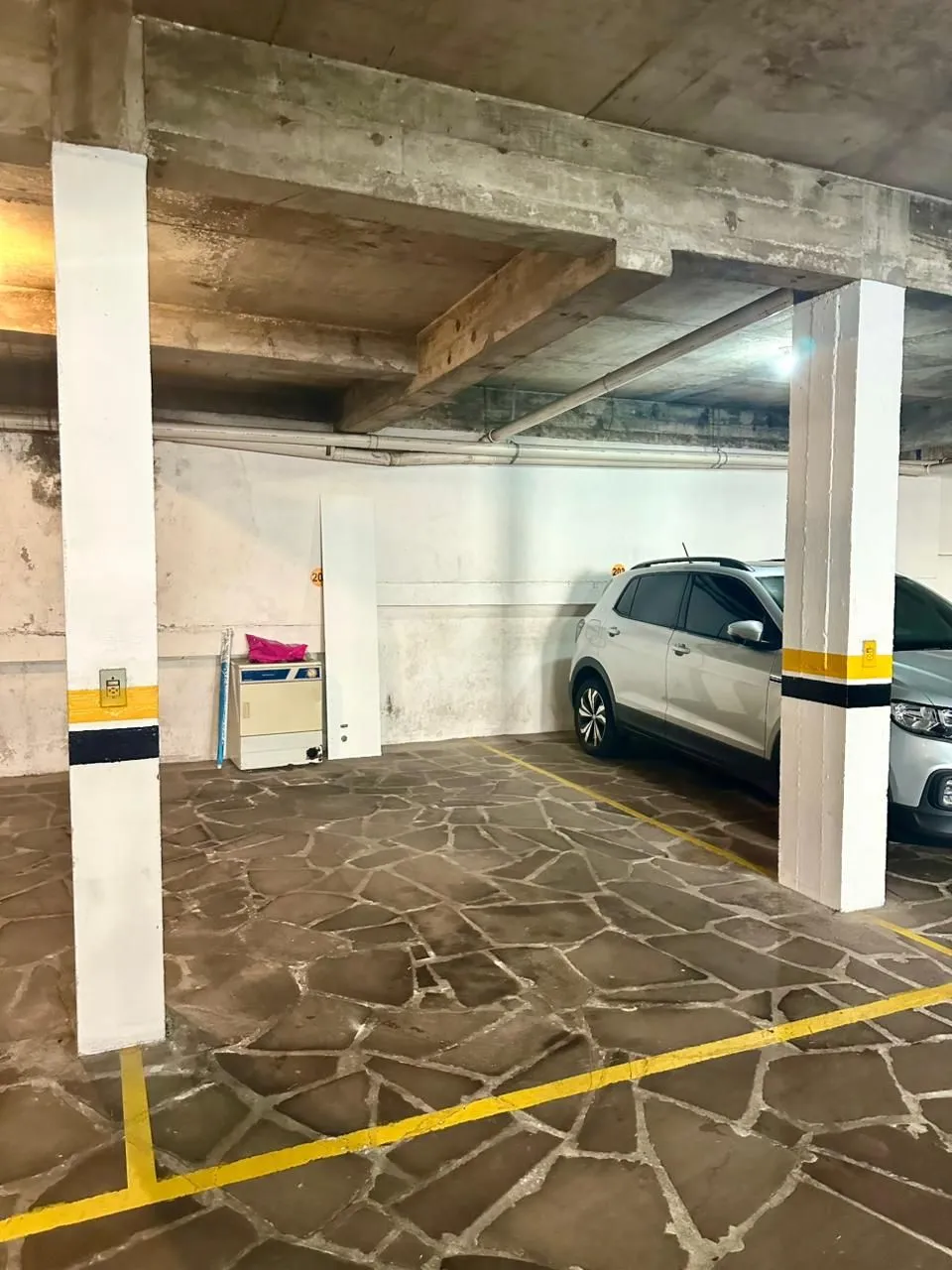 Imagem Apartamento à venda em Caxias do Sul, Floresta, com 2 quartos, 78m2