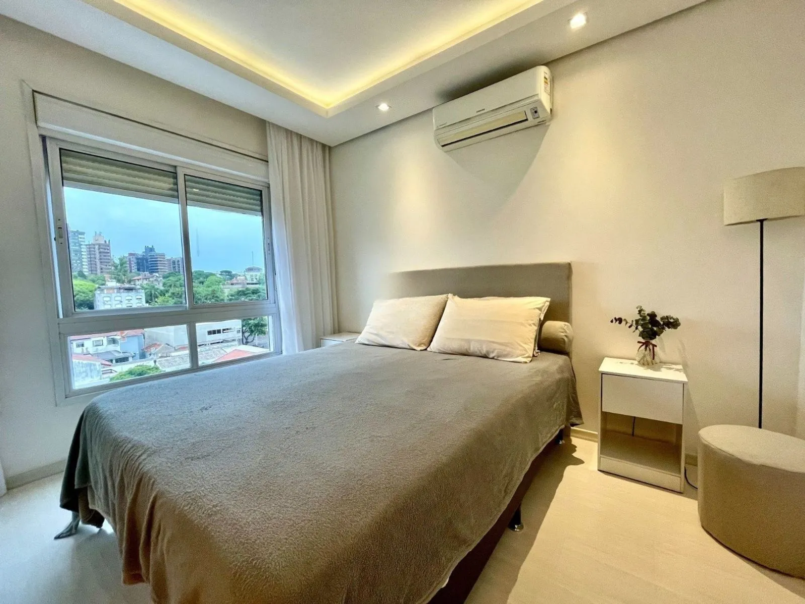 Imagem Vende-se apartamento com 2 quartos (1 suíte), 65m² e 2 vagas - Higienópolis