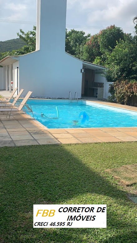 Imagem Casa com 7 Quartos à Venda, 2 metros em Ogiva - Cabo Frio