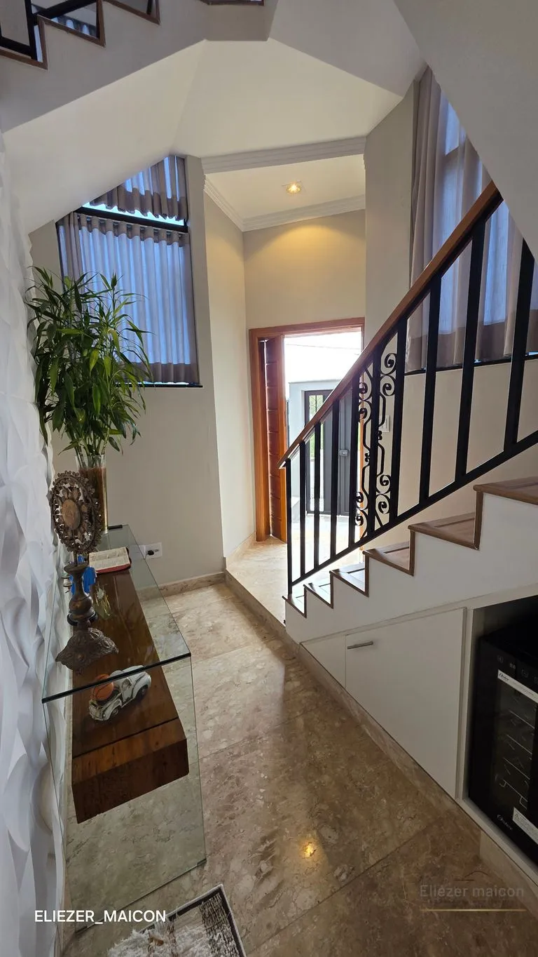 Imagem Casa à Venda com 3 quartos toda planejada bairro Morumbí, Poços de Caldas - MG