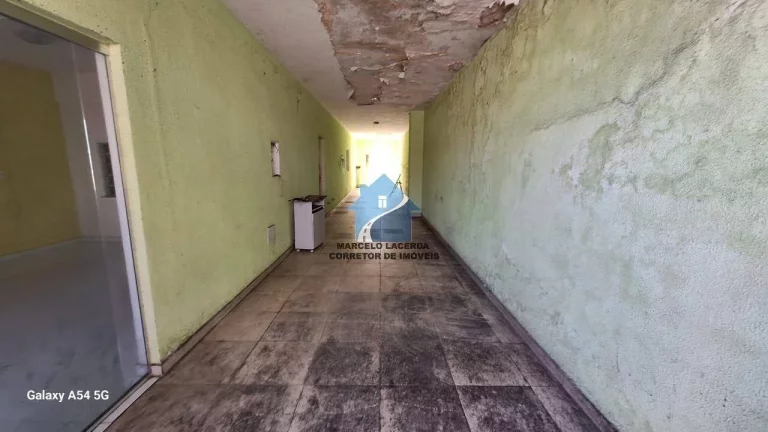 Imagem CASA NA AVENIDA CONSTANTINO NERY - CENTRO