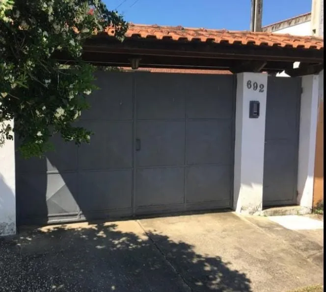 Imagem Casa à venda 3 Quartos, 2 Suites, 5 Vagas, 410M², Santana, Pindamonhangaba - SP