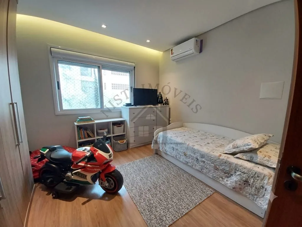 Imagem Casa 4 quartos para Venda no bairro Jardim Itu em Porto Alegre