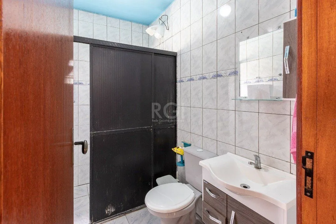 Imagem Casa para Venda - 161m², 3 dormitórios, 3 vagas - Nonoai