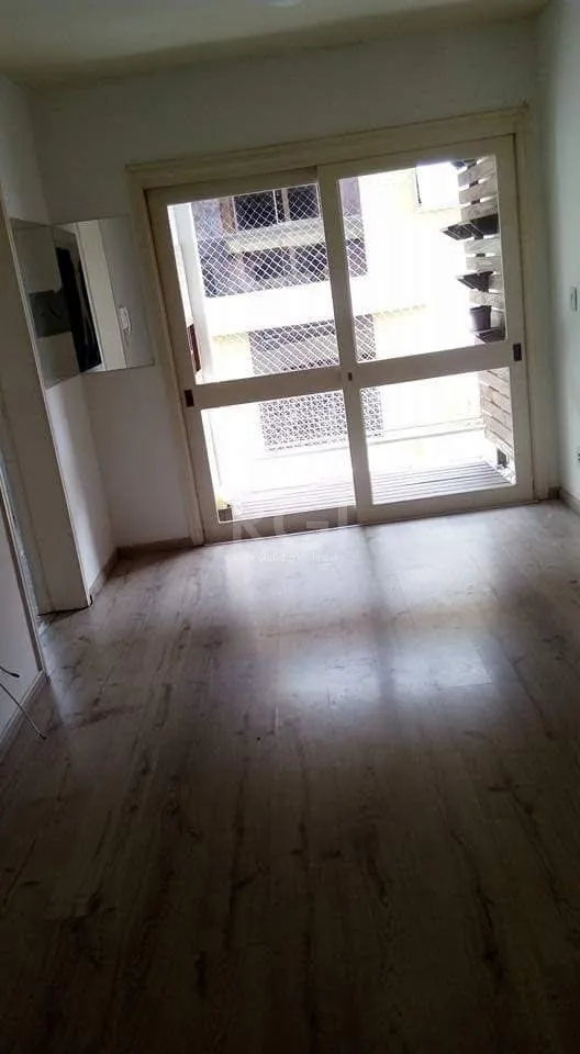 Imagem Apartamento para Venda - 70.6m², 3 dormitórios, 1 vaga - Cavalhada