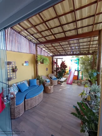 Imagem Casa de luxo em condomínio à venda em Pitangueiras, Lauro de Freitas-BA: 5 quartos, 3 suítes, 3 salas, 1 banheiro, 2 vagas, 160m²!