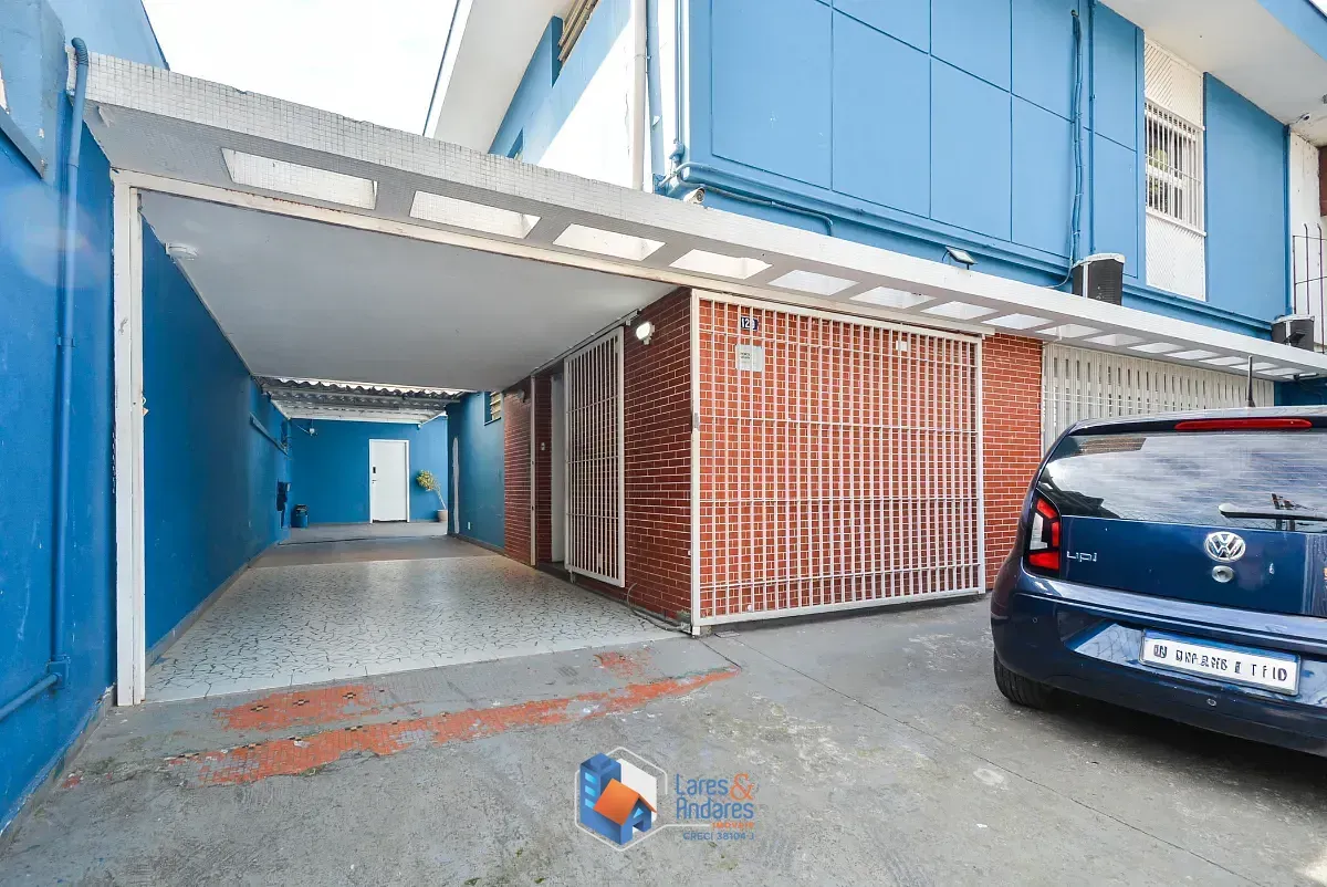Imagem Casa para venda em Butantã com 3 quartos, sendo 1 suíte, 288m²