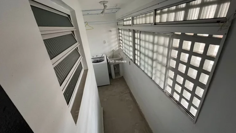 Imagem Apartamento à venda na Aclimação: 2 quartos, 1 suíte, 1 vaga de garagem, 74,18 m² de área em São Paulo-SP