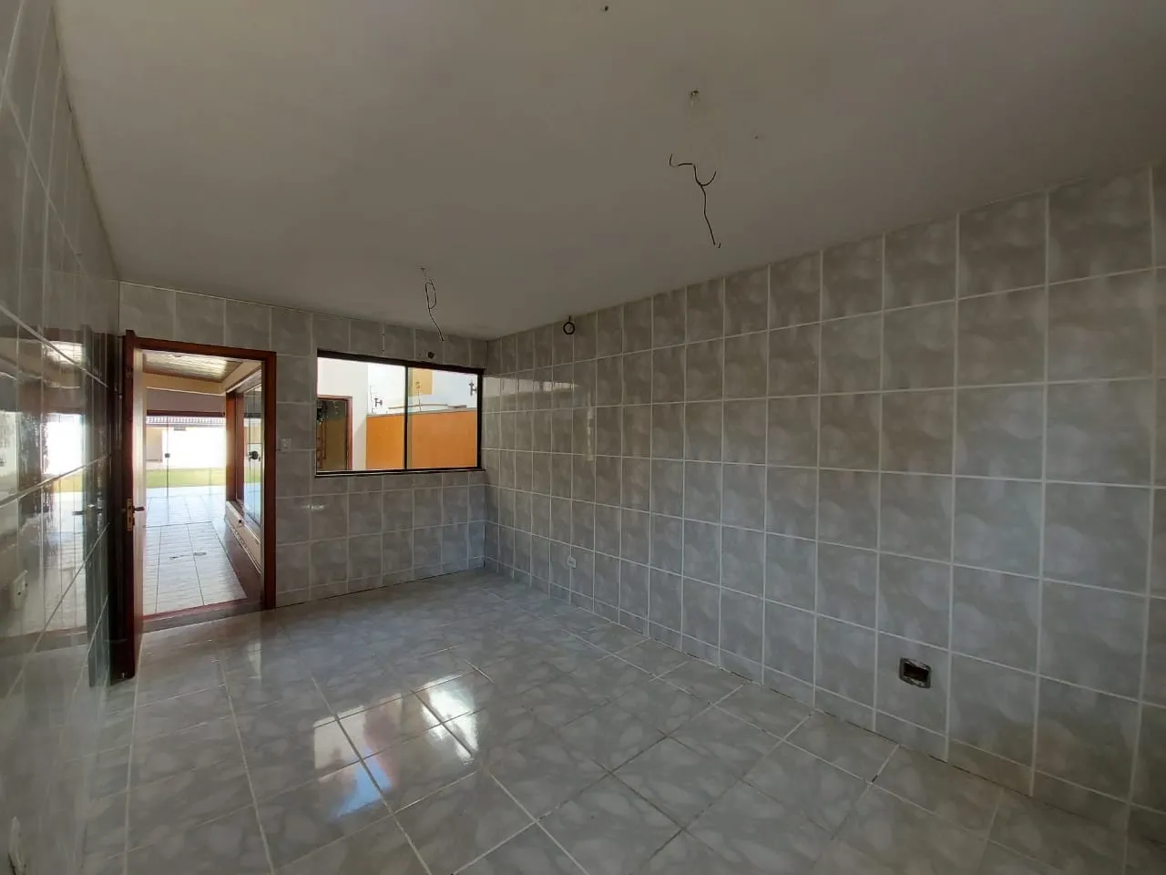 Imagem Casa à venda 3 Quartos, 1 Suite, 6 Vagas, 570M², Jardim das Nações, Taubaté - SP