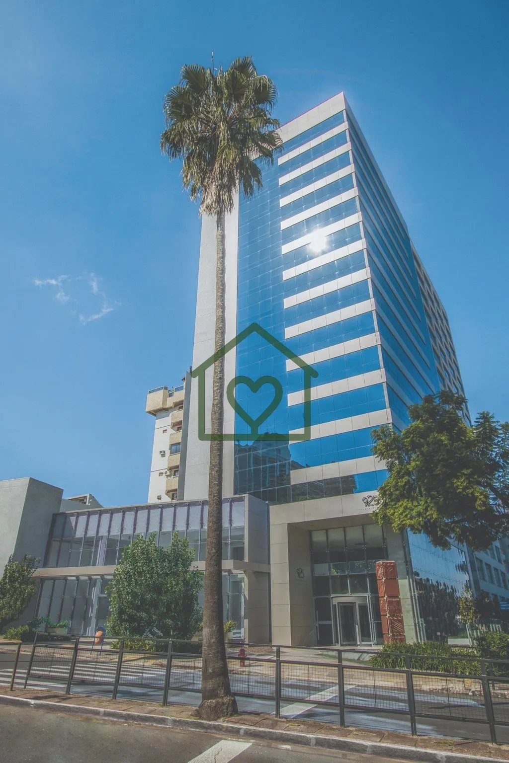 Imagem Com endereço privilegiado e arquitetura sofisticada que dispensa apresentações. Basta mencionar q...