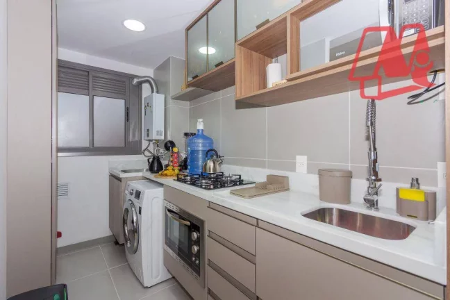 Imagem No bairro Farroupilha, 3 dormitórios, vaga e infraestrutura