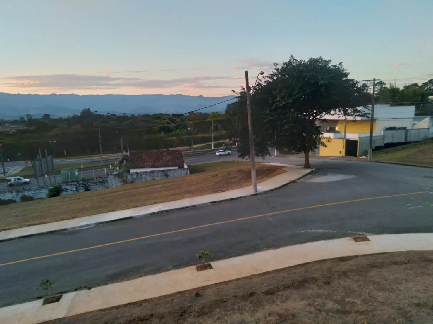 Imagem Terreno à venda 250M², Santana, Pindamonhangaba - SP