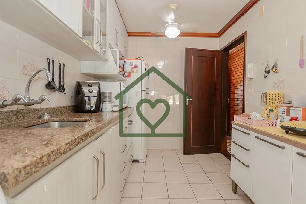 Imagem Descubra a sua nova casa no pacato bairro Jardim Itu Sabará, em Porto Alegre, uma oportunidade incr...