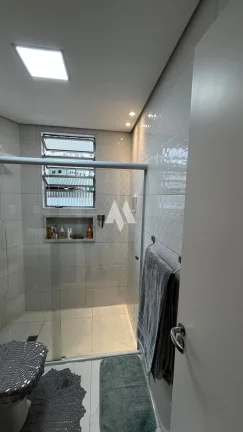 Imagem Apartamento todo reformado, com 2 quartos à venda no bairro Macuco em Santos