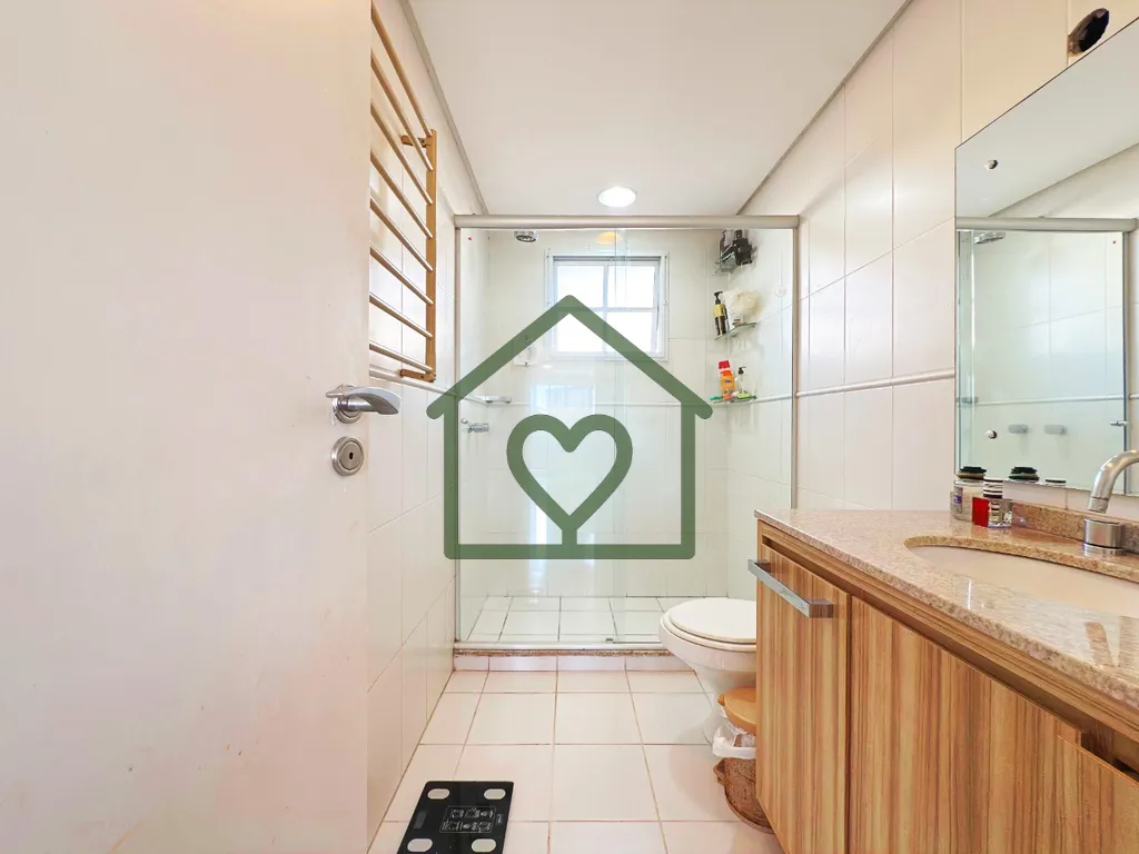 Imagem Casa semimobiliada em condomínio com infraestrutura completa, localizada no bairro Jardim Carvalho....