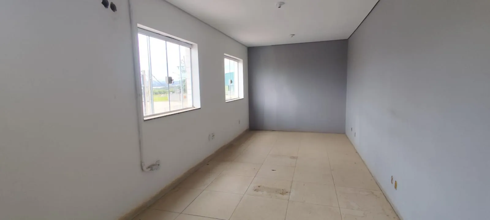 Imagem Galpão Industrial para Alugar em Sorocaba | 1.200 m² | Pé-Direito 13m | Piso 5 Ton | Zona Industrial - Éden