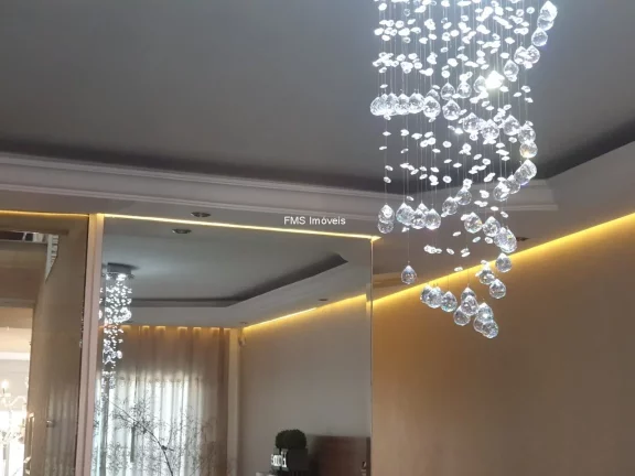 Imagem Casa à venda em São Paulo-SP na Vila Esperança com 4 quartos, 4 suítes e 3 vagas de garagem.