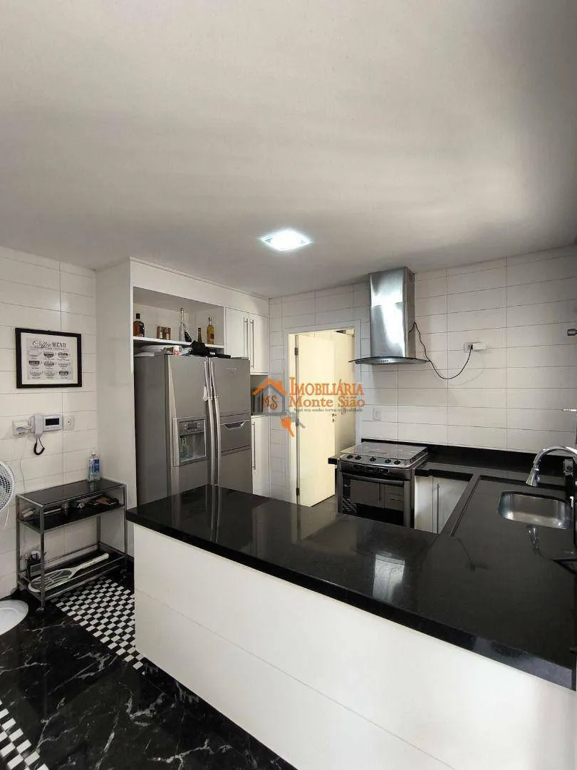 Imagem Sobrado com 3 dormitórios à venda, 430 m² por R$ 2.500.000,00 - Jardim Maia - Guarulhos/SP