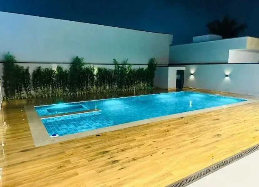 Imagem Casa Alto Padrão com 4 Suítes e Piscina no Condomínio Morada da Praia- Bertioga/SP