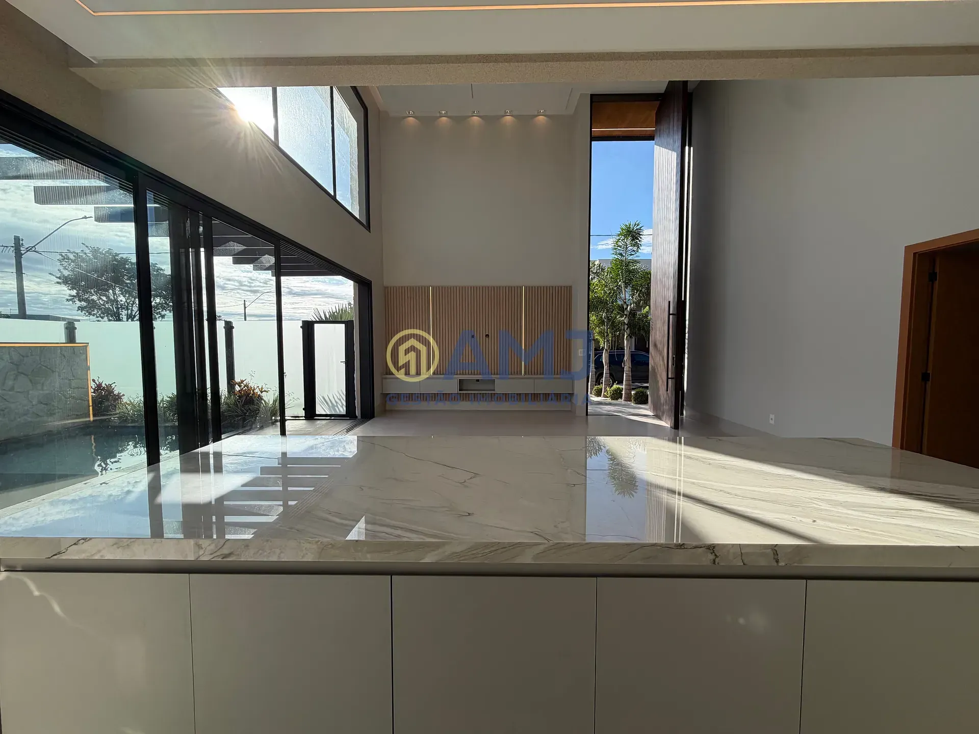 Imagem Casa à Venda, 4 suítes, Parqville Jacarandá, Aparecida de Goiânia, GO