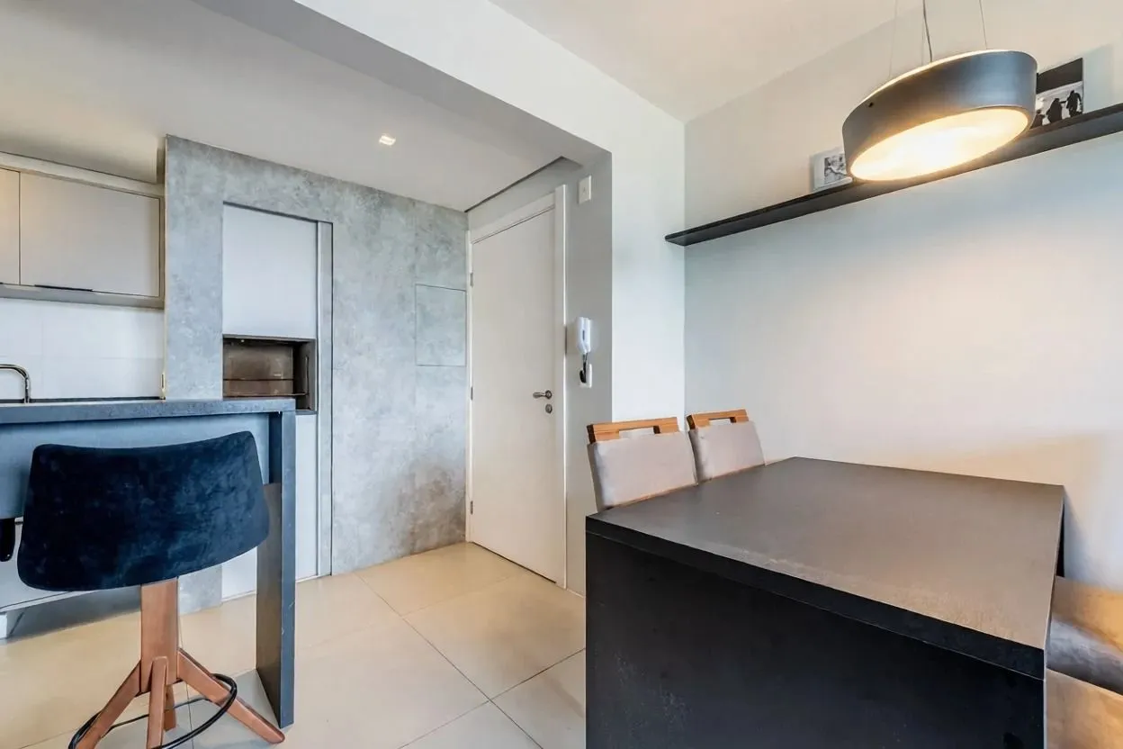 Imagem Apartamento com 53.37m², 1 dorm, Três Figueiras, Porto Alegre/RS