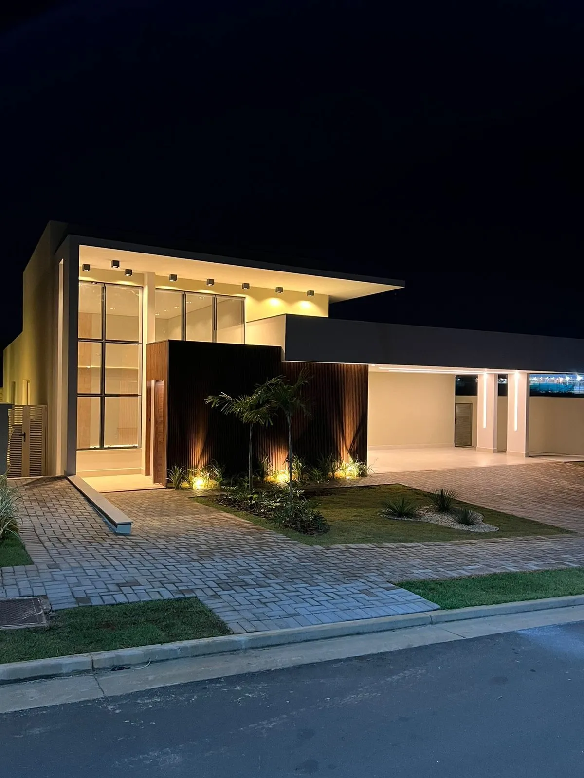 Imagem Ótima Casa com 3 suítes no Condomínio Alphaville 4