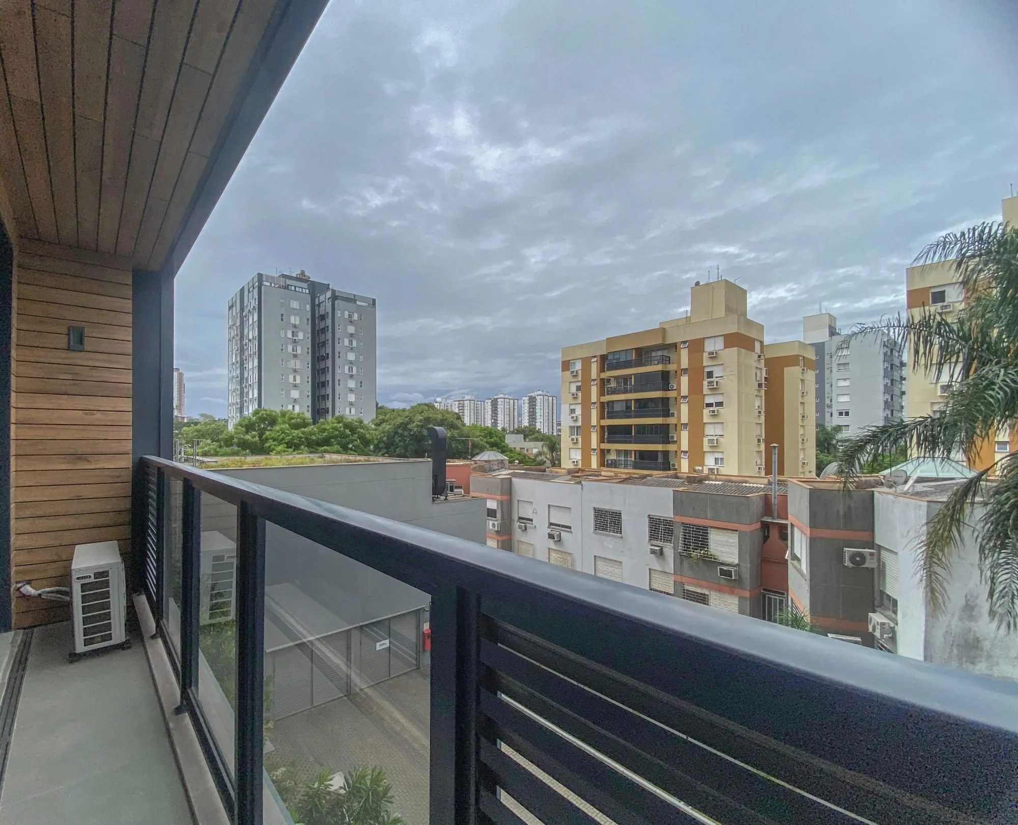 Imagem Studio de 36,76m2, totalmente mobiliado, com 1 vaga de garagem no bairro Boa Vista!!