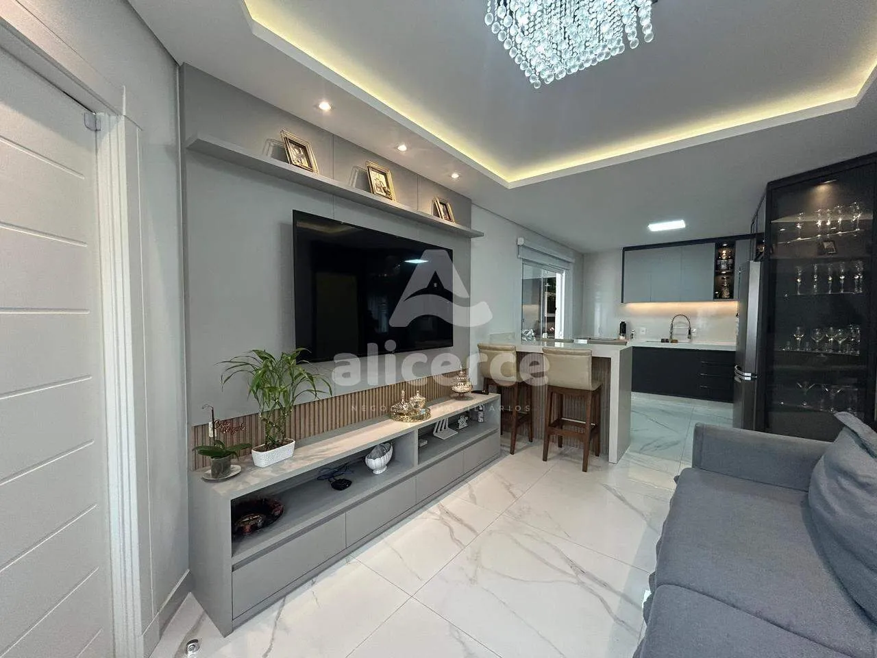 Casa à venda com 2 quartos , 87m² em Forquilhas São José