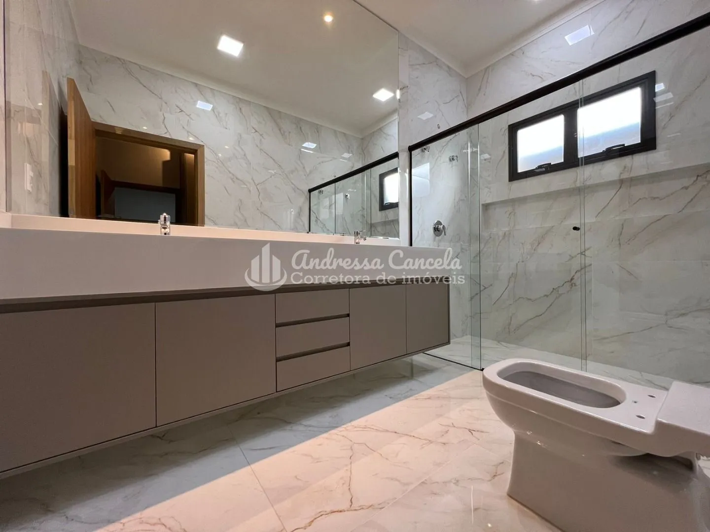 Imagem Recanto do Lago - Casa com 3 dormitórios à venda, 246 m² por R$ 1.700.000,00 - Loteamento Recanto do Lago - São José do Rio Preto/SP
