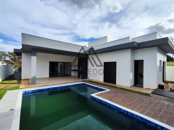 Imagem Casa nova com 3 suítes no Ninho Verde 1 - Encante-se com esse imóvel