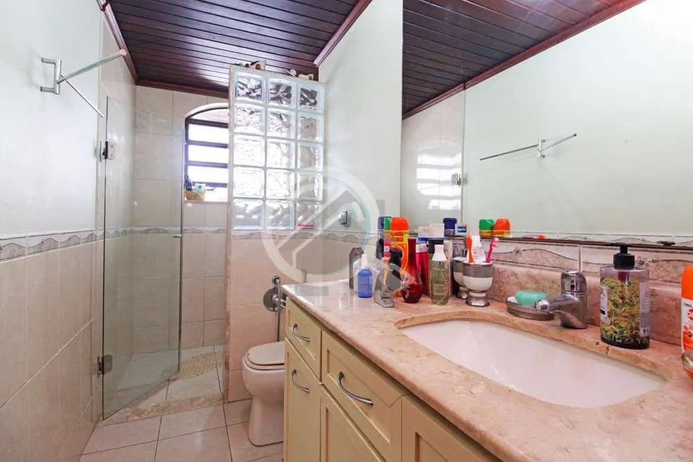 Imagem Você procura uma casa com estilo, próprio para o conforto e bem estar da sua família? Essa bela r...