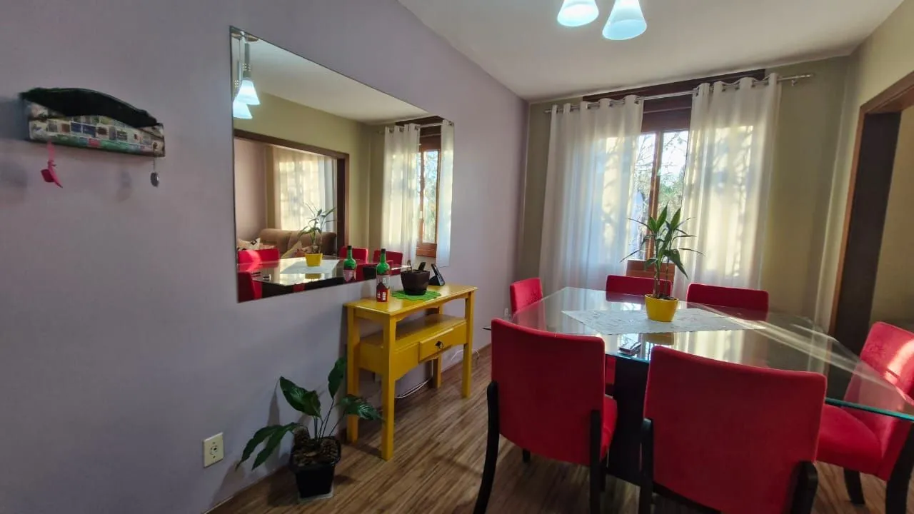 Imagem Apartamento pronto para morar, todo reformado, 3 dormitórios, banheiro, cozinha, área de serviço e 1 garagem